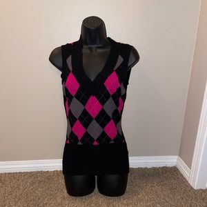 Chado black & pink vest
